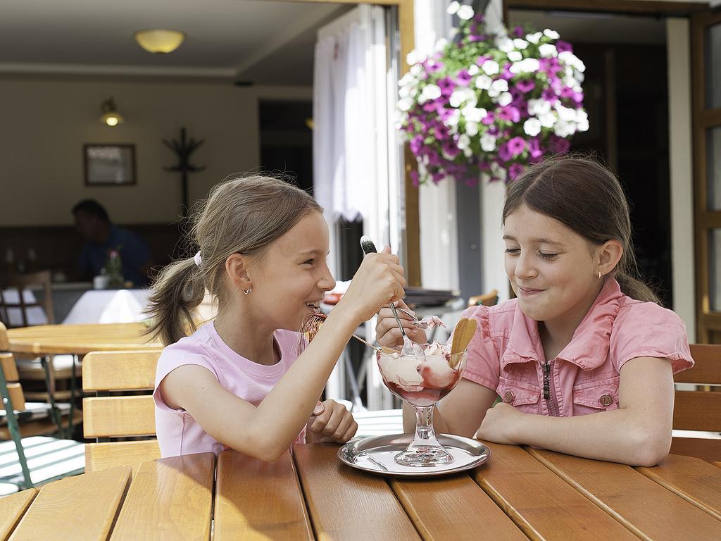 Hotel Eisensteiner Hof バイエリッシュ・アイゼンシュタイン エクステリア 写真
